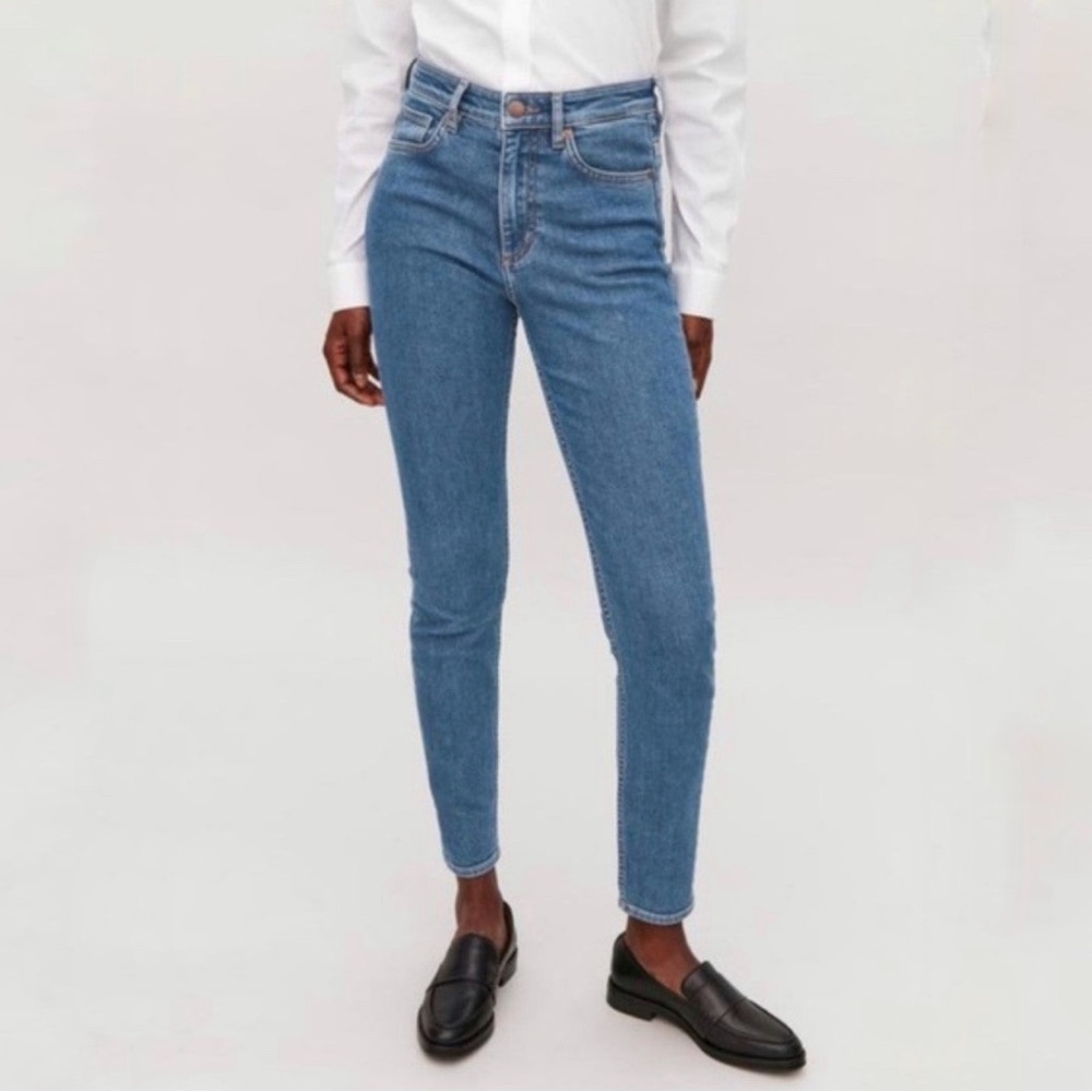 COS Skinny Jeans Light Wash Mid-Rise Denim Sz 28(?) GUC *See Measurements*